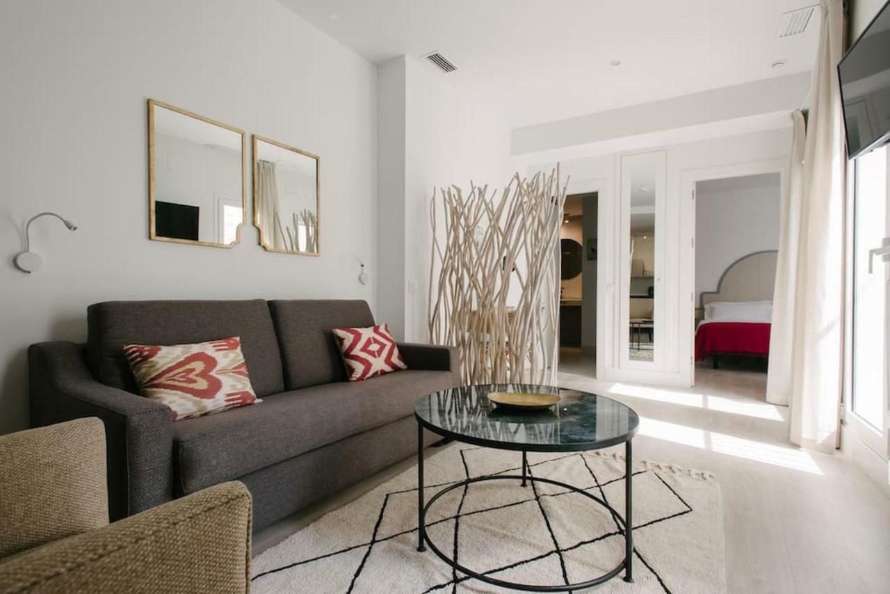 Apartamentos Rg Suites Plaza Del Salvador Sevilla Bagian luar foto