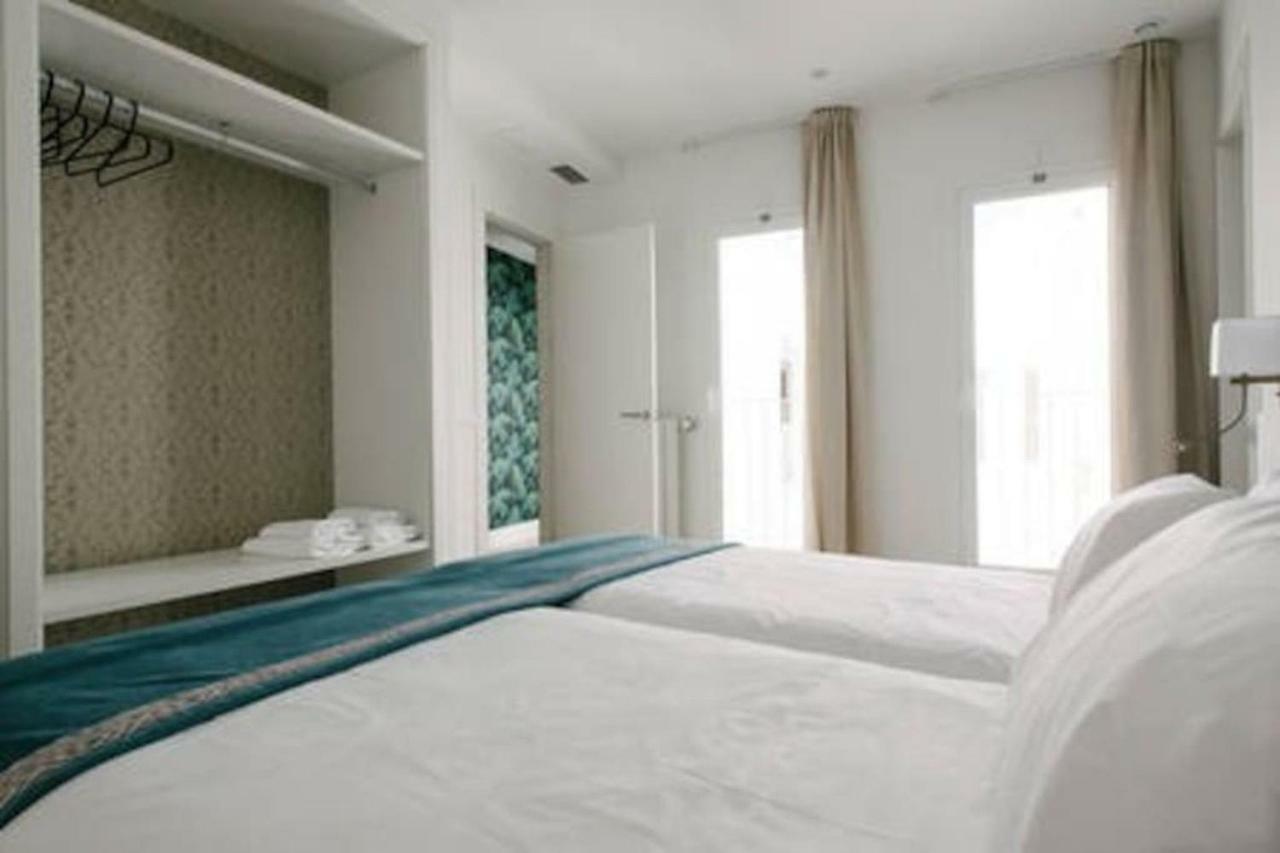 Apartamentos Rg Suites Plaza Del Salvador Sevilla Bagian luar foto