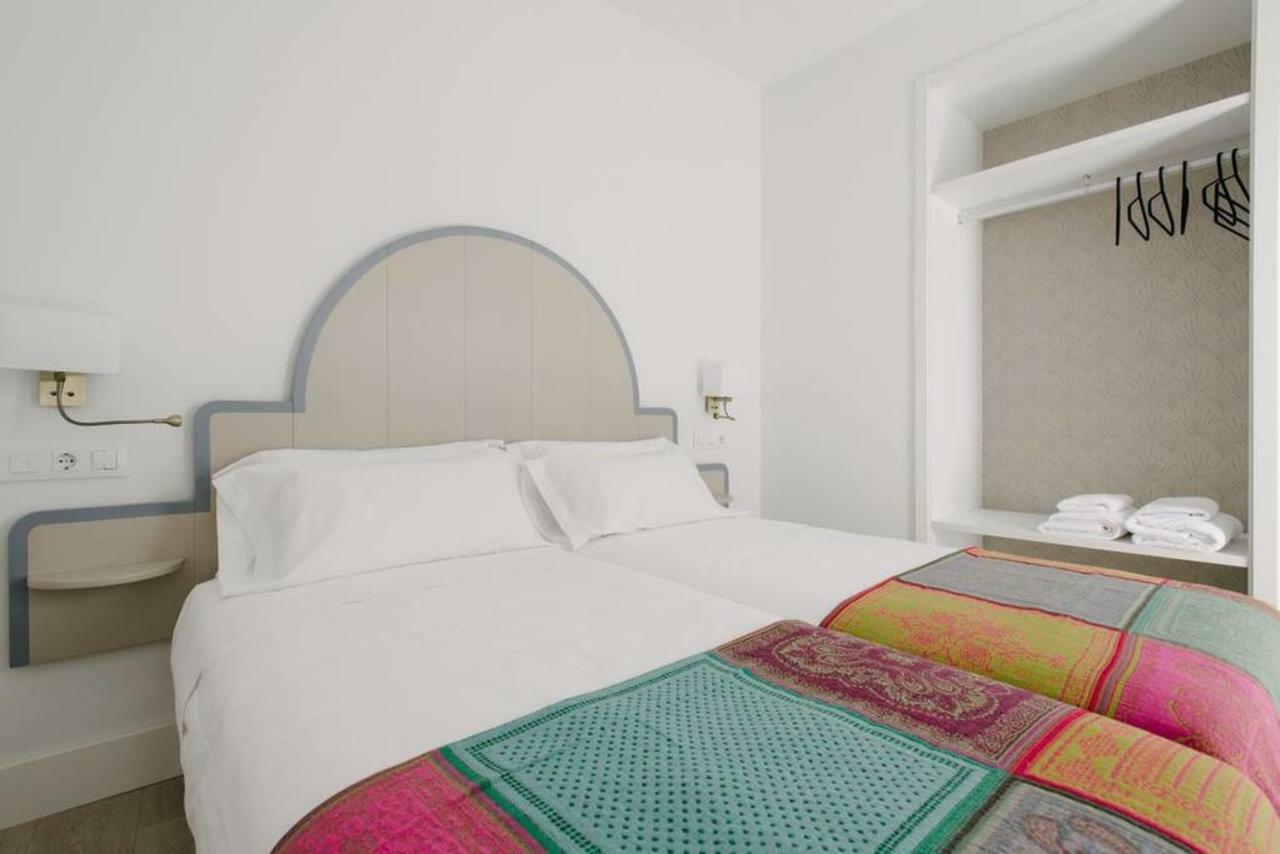 Apartamentos Rg Suites Plaza Del Salvador Sevilla Bagian luar foto